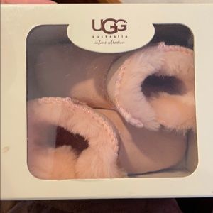 Erin M Infant UGG pink boots